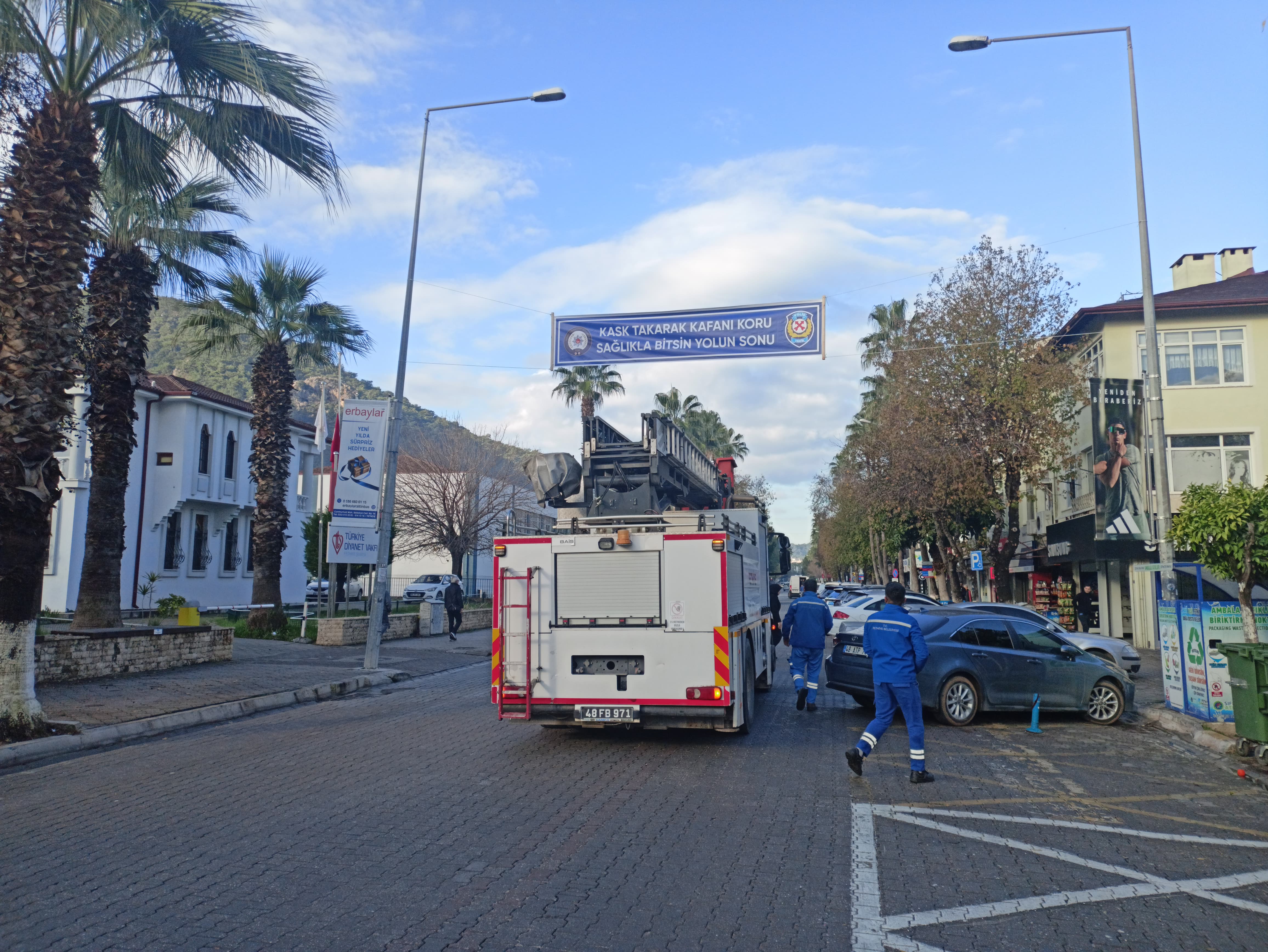 Fethiye Emniyetinden Farkındalık Pankartı (6)