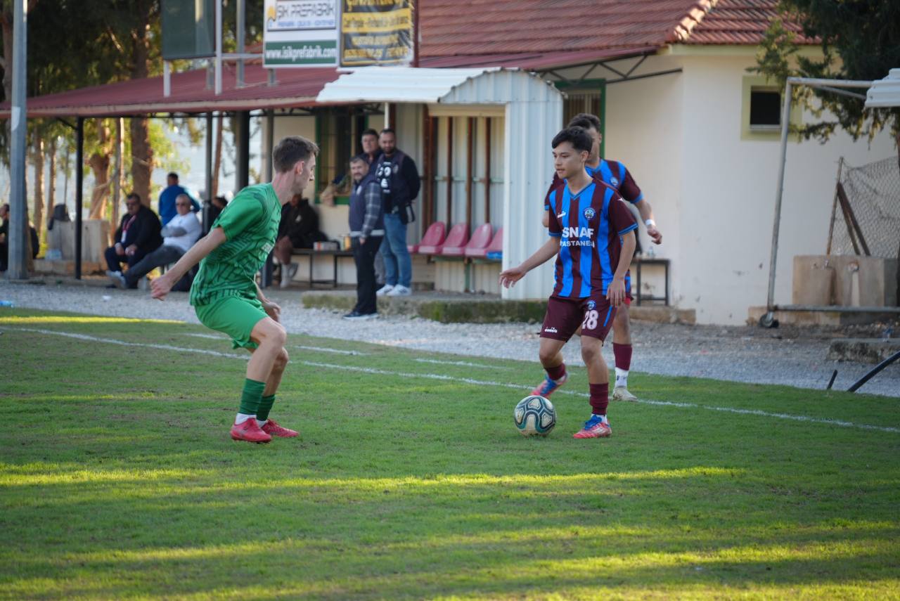 Seydikemerspor, Karaçulhaspor’u Farklı Mağlup Etti 8 1 (4)