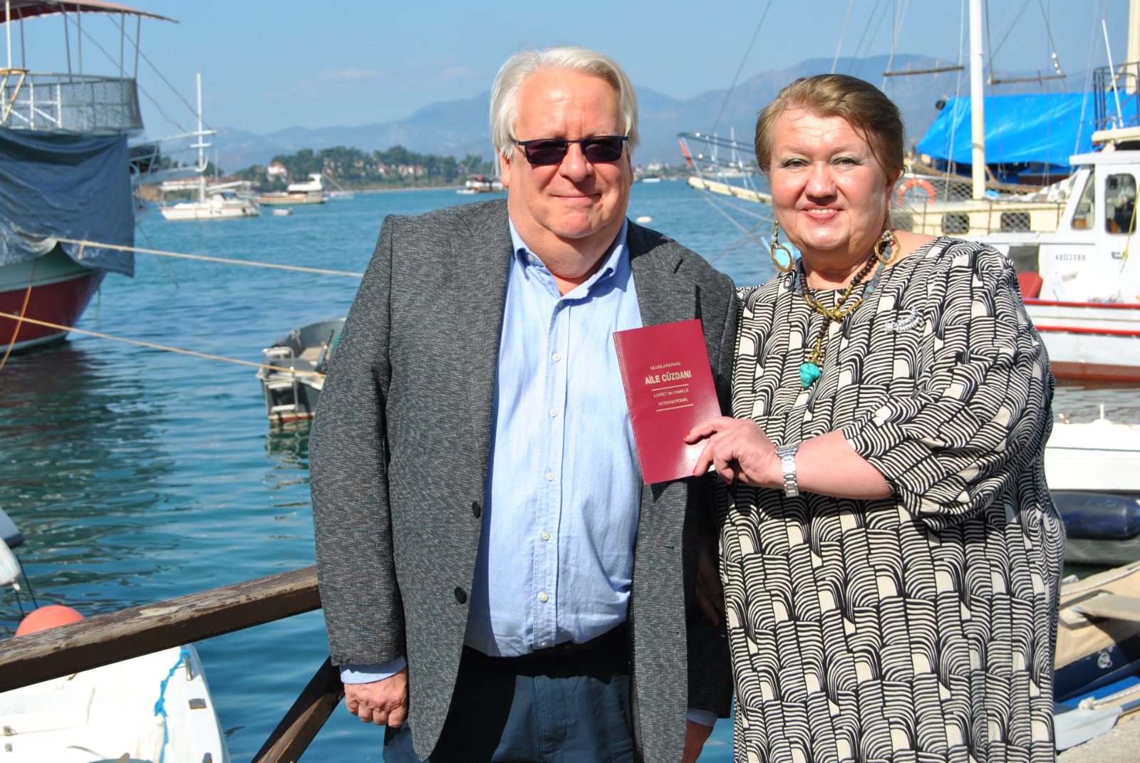 25 Yıllık Sevginin İmzaları Fethiye'de Kalplere Atıldı (1)