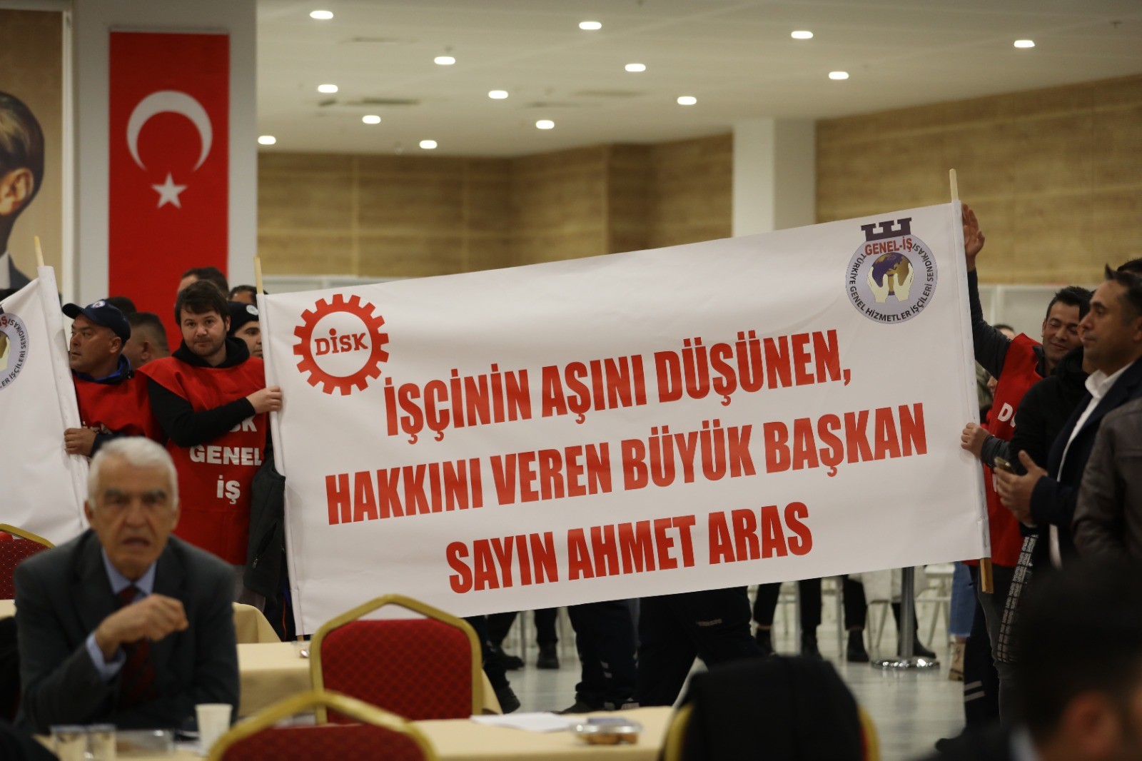 Büyükşehir’den İşçilerin Yüzlerini Güldüren Zam (2)