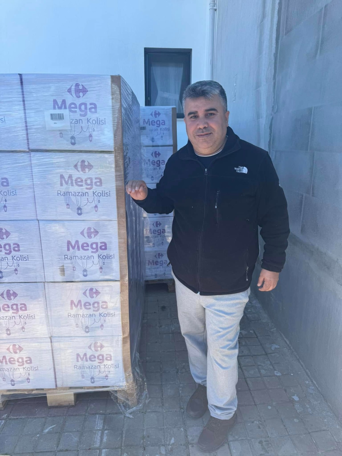 Fethiye’nin Hayırsever Esnafı Bekir Kaya, Ramazan Öncesi Yardımlara Devam Ediyor (5)