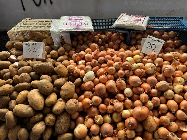 Fethiye Salı Pazarında Bahar Hareketliliği (10) (Copy)