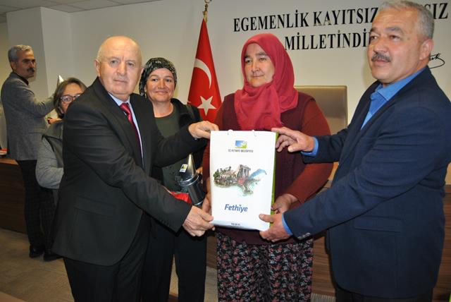 Fethiye’de Arıcılara Körük Dağıtıldı (3) (Copy)
