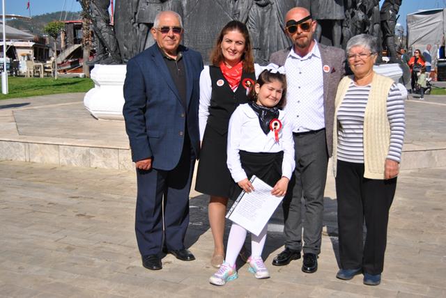 Şehit Munyas Ailesi, “Vatan İçin Şehit Oldu” (6) (Copy)