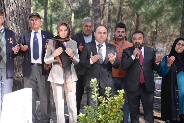 Seydikemer Protokolü Şehitlerimizin Kabirlerini Ziyaret Etti (2) (Copy)