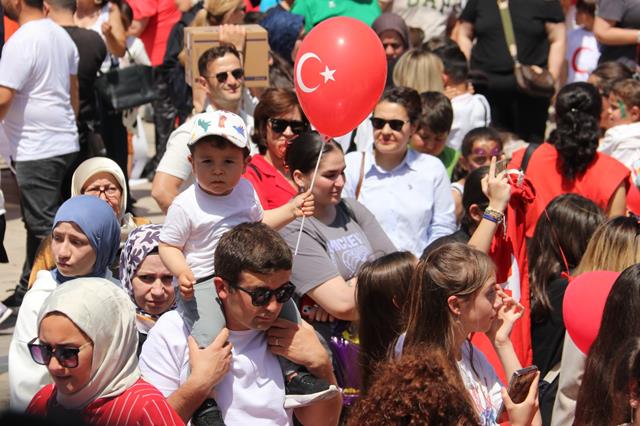 Fethiye'de 23 Nisan Kortej Ve Şöleni Büyük İlgi Gördü (8) (Copy)
