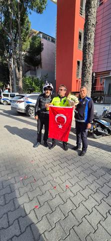 Fethiye’de 8 Yıl Görev Yapan Trafik Polisi Hayrullah Kılıç Emekli Oldu (3) (Copy)