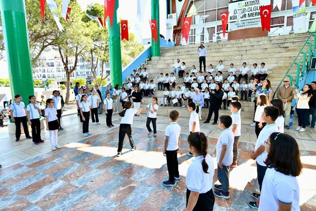 Fethiye’de Çevre İçin Buluştular Çizdiler, Söylediler, Dans Ettiler! (14) (Copy)