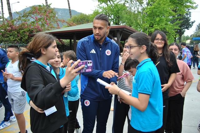 Fethiyespor, 23 Nisan Coşkusu Yaşadı (2) (Copy)