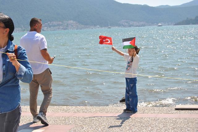 Filistinli Çocuklar İçin Çizdiler (5) (Copy)