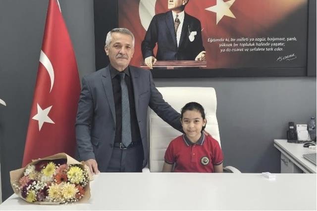 Milli Eğitim Müdürlüğü’nü Cumhuriyet İlkokulu Öğrencileri Yönetti (2) (Copy)