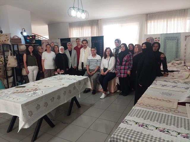 Fethiye Halk Eğitimi Merkezi’nden El Sanatları Sergisi (15) (Copy)