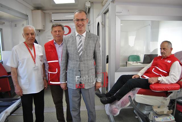 Fethiye Kaymakamlığı Kan Bağış Kampanyasına Yoğun İlgi (2) (Copy)