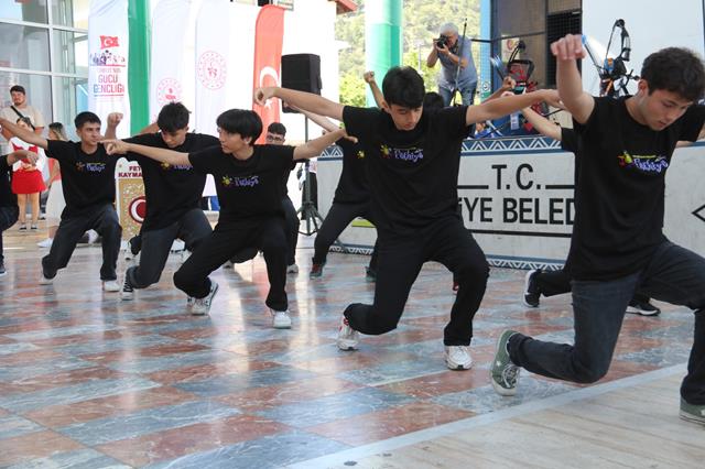 Fethiye’de 19 Mayıs Coşkusu Tören Ve Etkinliklerle Kutlandı (16) (Copy)