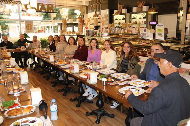 Fethiye'de Engelliler Haftası Öncesi Anlamlı Buluşma (2) (Copy)