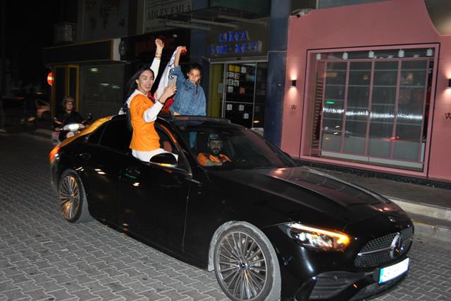 Fethiye’de Galatasaraylı Taraftarların Kupa Coşkusu (3) (Copy)