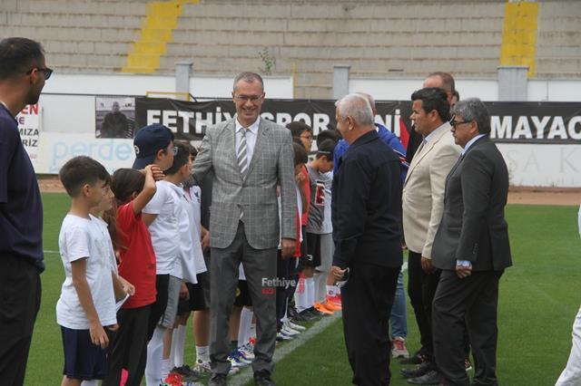 Fethiyespor, “Geleceğin Yıldızlarını Arıyor” Turnuvası Başladı (3) (Copy)