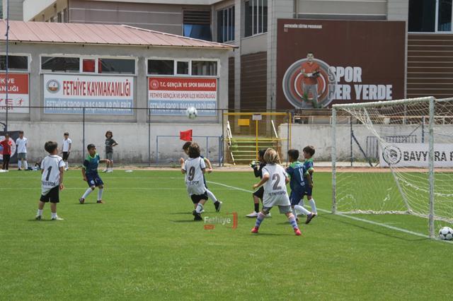 Fethiyespor, “Geleceğin Yıldızlarını Arıyor” Turnuvası Başladı (9) (Copy)