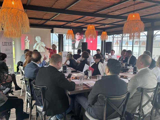 Gesi̇fed, Li̇i̇der Ev Sahi̇pli̇ği̇nde Toplandi (6) (Copy)