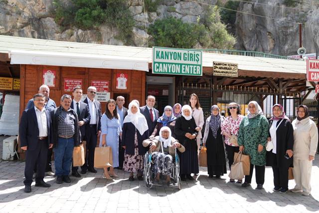 Seydikemer’de Anneler Gününe Özel Anlamlı Buluşma (1) (Copy)
