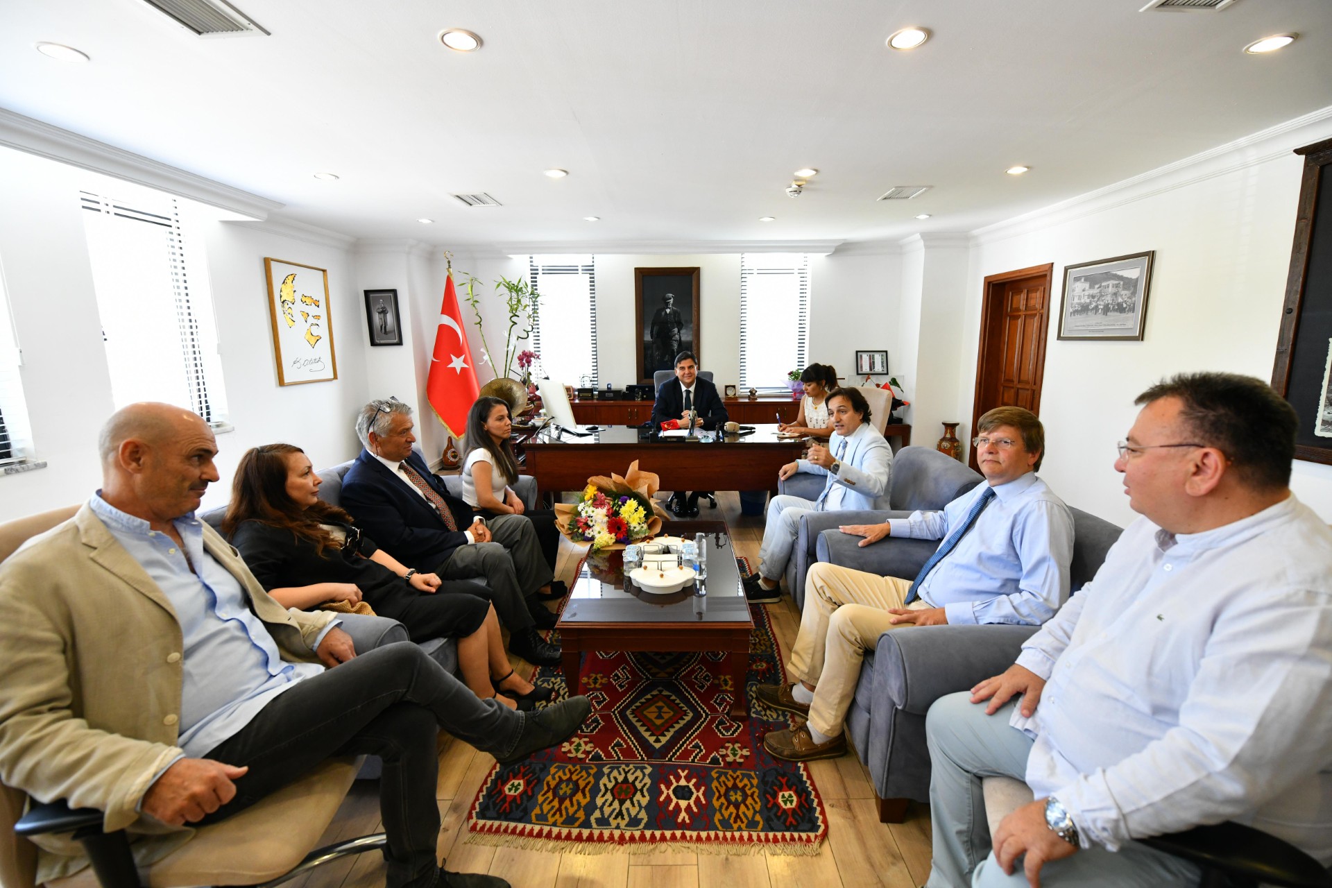 Thumbnail İngi̇li̇z Heyet Zi̇yaret (2)