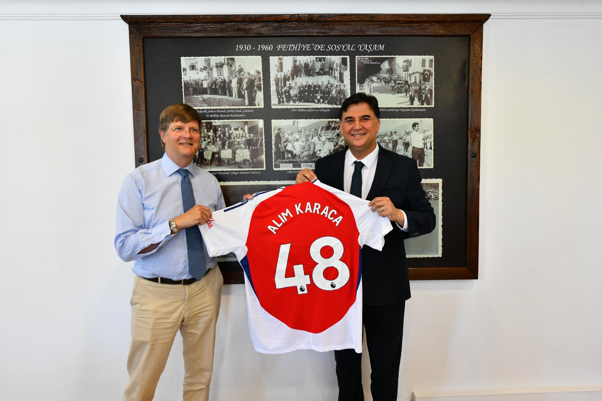 Thumbnail İngi̇li̇z Heyet Zi̇yaret (3)