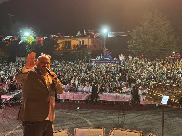 25. Ni̇f Ki̇raz Festi̇vali̇ Coşkuyla Kutlandi (1) (Copy)