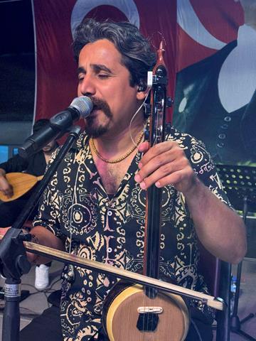 25. Ni̇f Ki̇raz Festi̇vali̇ Coşkuyla Kutlandi (11) (Copy)