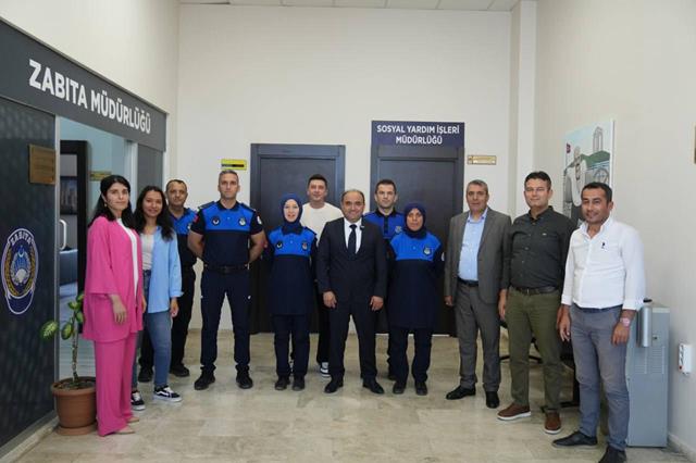 Başkan Önder Akdenizli, Bayram Öncesi Mesai Arkadaşlarıyla Bayramlaştı (9) (Copy)
