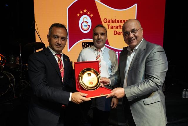 Fethiye’deki Galatasaraylılar Şampiyonluğu Kutladı (6) (Copy)