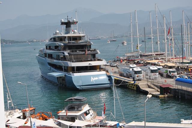 Joe Lewis’in Yüzen Mavi Sarayı Fethiye’de (3) (Copy)