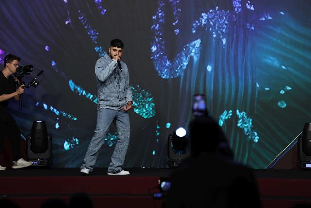 Rap Müziğin Yeni Sesi Apo2.1, İlk Ödülünü Aldı! (4) (Copy)