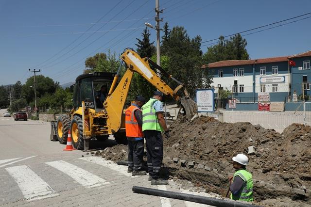 Seydikemer’de Kesintisiz Su İçin 500 Metrelik Yeni Hat Döşendi (6) (Copy)