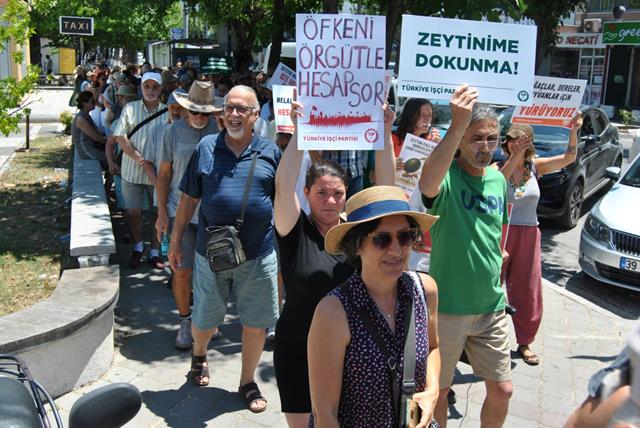 Zeytinlerimize Sahip Çıkmak İçin Biraraya Geldiler (2) (Copy)