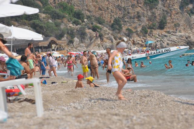 Fethiye’de Plajlar Doldu (12) (Copy)