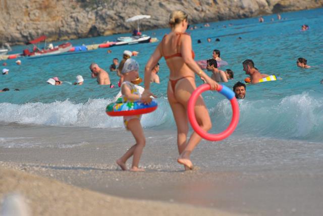 Fethiye’de Plajlar Doldu (20) (Copy)