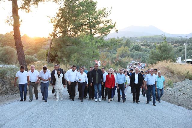 Başkan Aras “Önemli Olan Halka Dokunan Projeler Yapmak” (4) (Copy)
