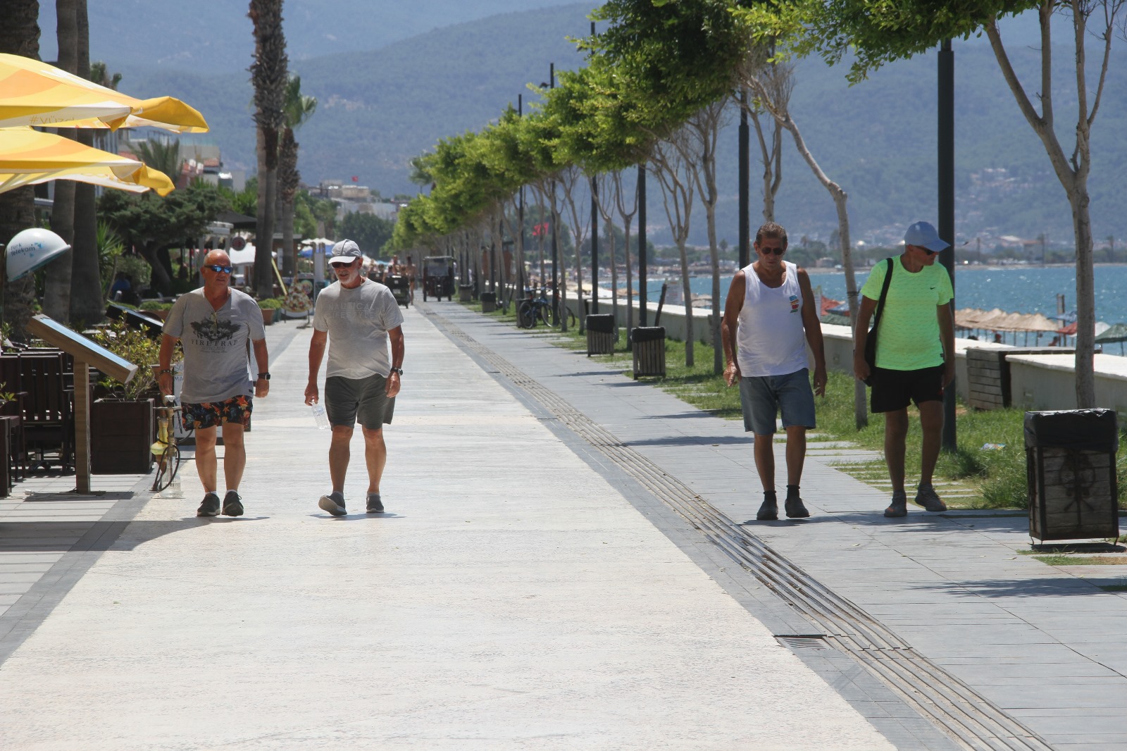 Çalış Plaj’ında Yerli Ve Yabancı Turist Yoğunluğu Yaşandı (6)-1
