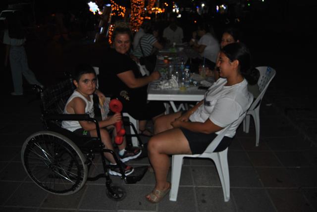 Dmd Hastası Yusuf Eymen İçin Kermes Düzenlendi (10) (Copy)