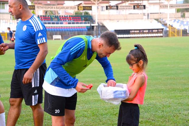 Fethiyespor’a Lokum İkramı (1) (Copy)