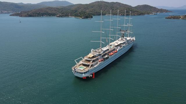 Mega Yelkenli Yolcu Gemisi Club Med 2 Fethiye’de (9) (Copy)