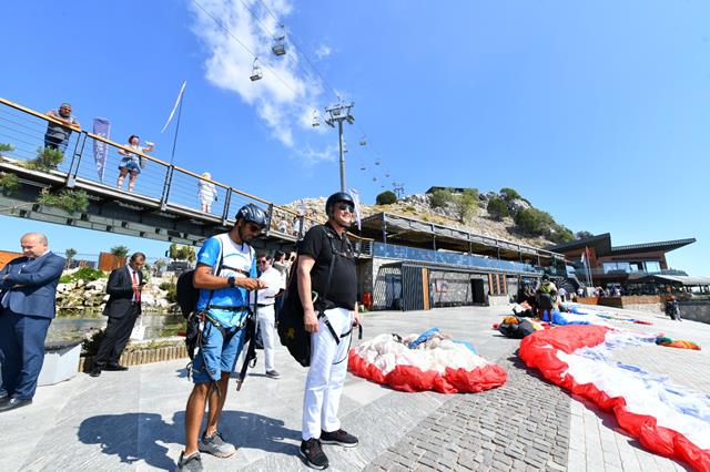 Sağ Şeri̇t Bi̇si̇kletli̇ni̇n Yasal Hakki (2) (Copy)