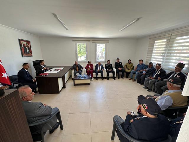 Kahraman Gazilerimiz Seydikemer’de Saygıyla Anıldı (4) (Copy)