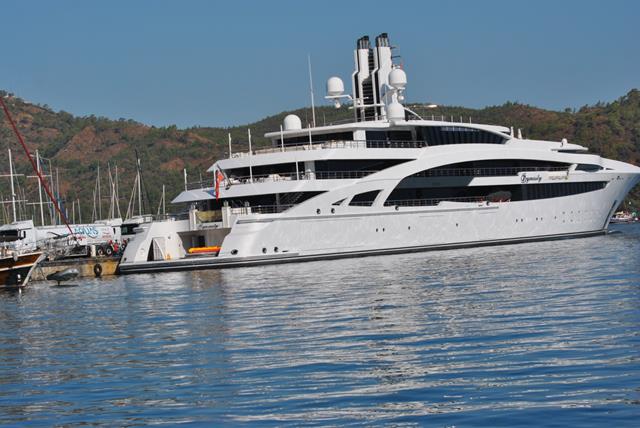 Kazak İşadamının Mega Yatı Fethiye (8) (Copy)