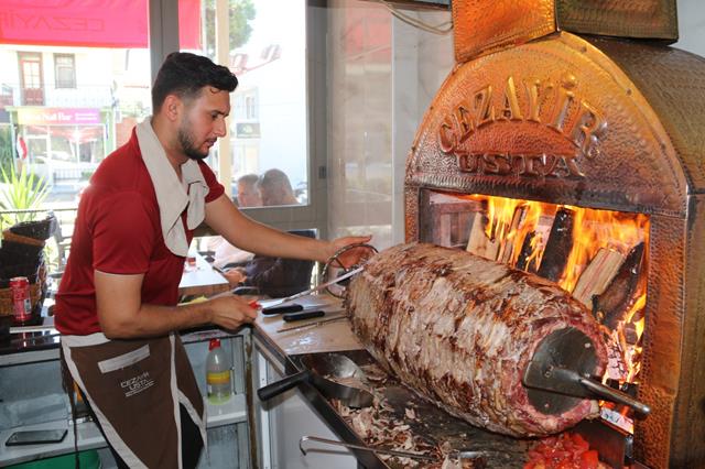 Cezayir Usta, 1970’Ten Bu Yana Lezzetten Ödün Vermedi (6) (Copy)