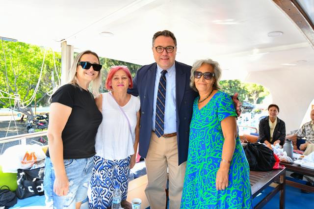 Fethi̇ye Beledi̇yesi̇'nden Şehi̇t Ai̇leleri̇ Gazi̇ler Ve Emekli̇lere (5) (Copy)