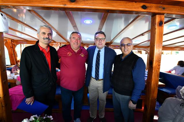 Fethi̇ye Beledi̇yesi̇'nden Şehi̇t Ai̇leleri̇ Gazi̇ler Ve Emekli̇lere (6) (Copy)