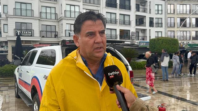 Fethiye’ye 2 Saatte 130 Kilogram Yağış Düştü; İlçe Felç Oldu (1) (Copy)