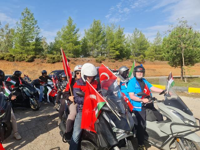 Gazze İçin Sürdüler (11) (Copy)