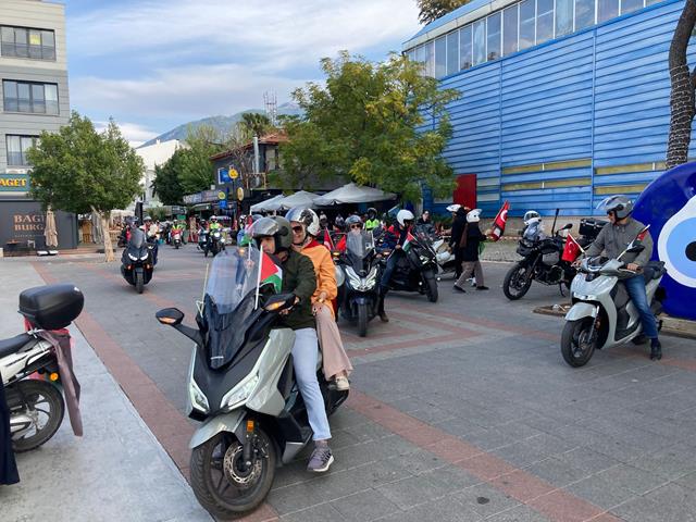 Gazze İçin Sürdüler (17) (Copy)